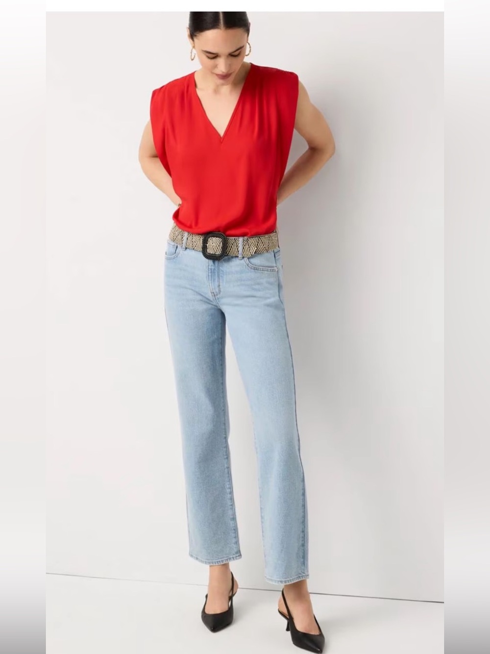 WHBM NWOT “High-Rise Slim Crip Sculpt” Light Wash Women’s Straight-Leg Jeans!